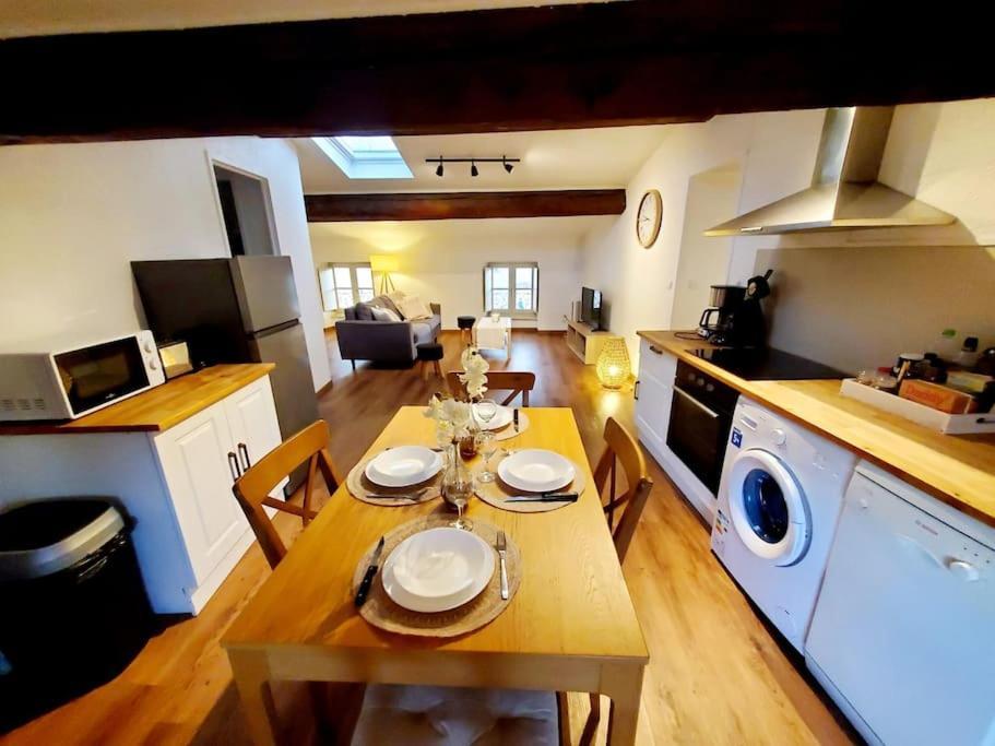 Appartement Chaleureux Au Pied De La Cite Avec Parking Carcassonne Ngoại thất bức ảnh